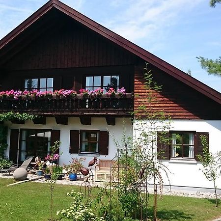 Apartment Haus Merlin Am Boeckelsberg Weimar  Exteriör bild